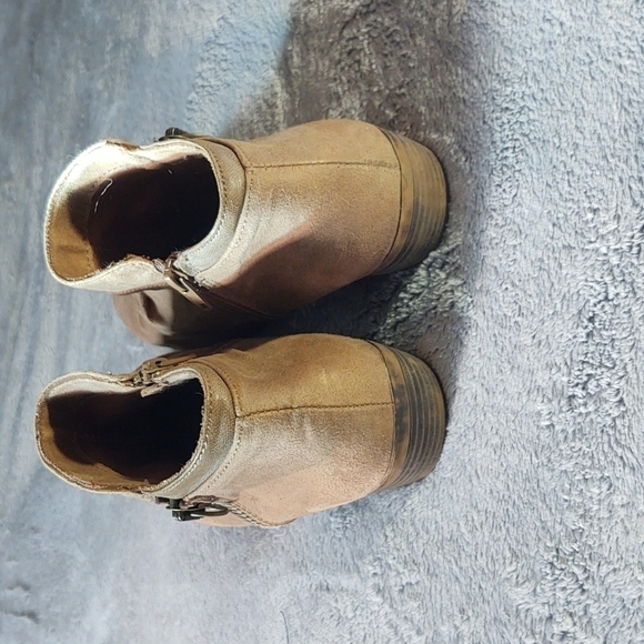 Faux Suede Tan Ankle Boots Sz 10 - Picture 7 of 9